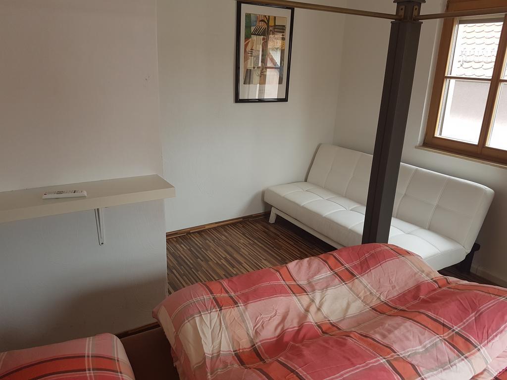 Hotel Zur Frischen Quelle Oberasbach Exteriér fotografie